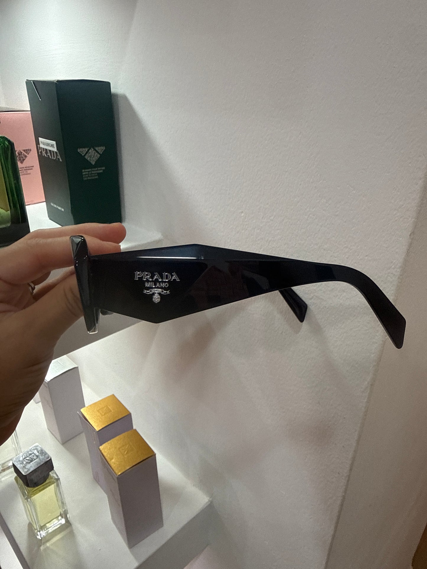 Black Prada classic