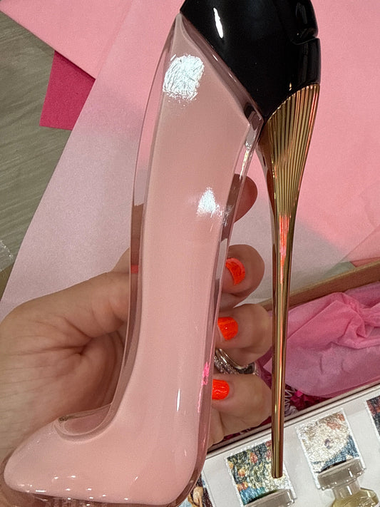 Blush Carolina Herrera perfume solo